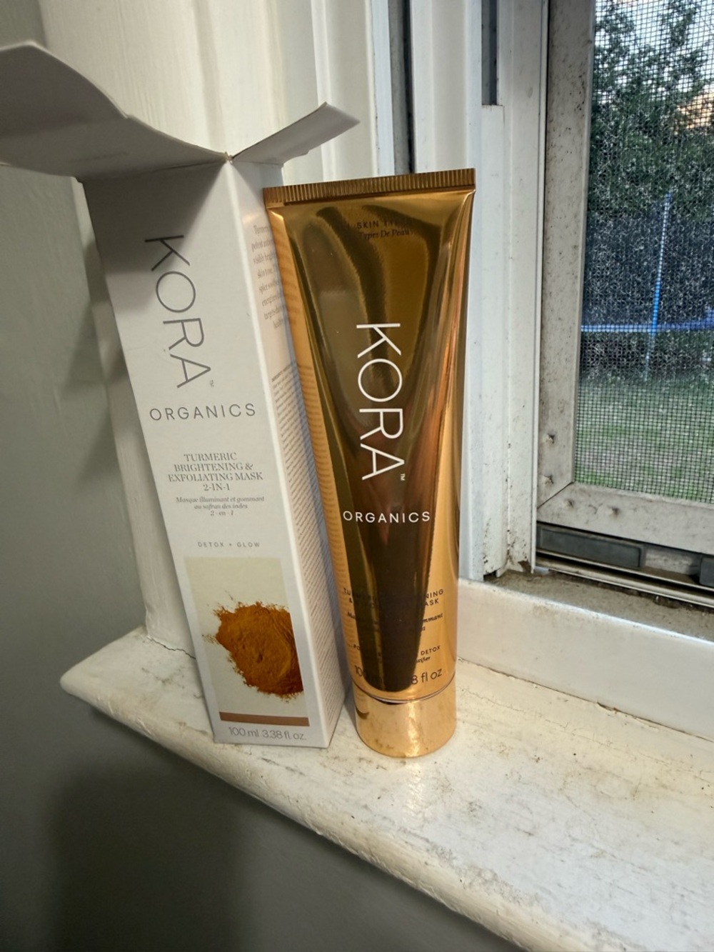 KORA Organics Turmeric Brightening & Exfoliating Mask - Gold